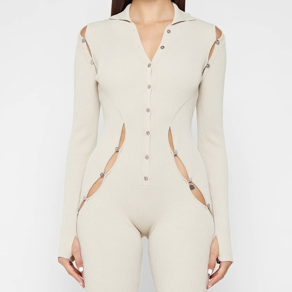 Knitted Cut Out Playsuit - Beige / Brand: Manière De Voir / Romper Jumpsuit - Picture 2 of 8